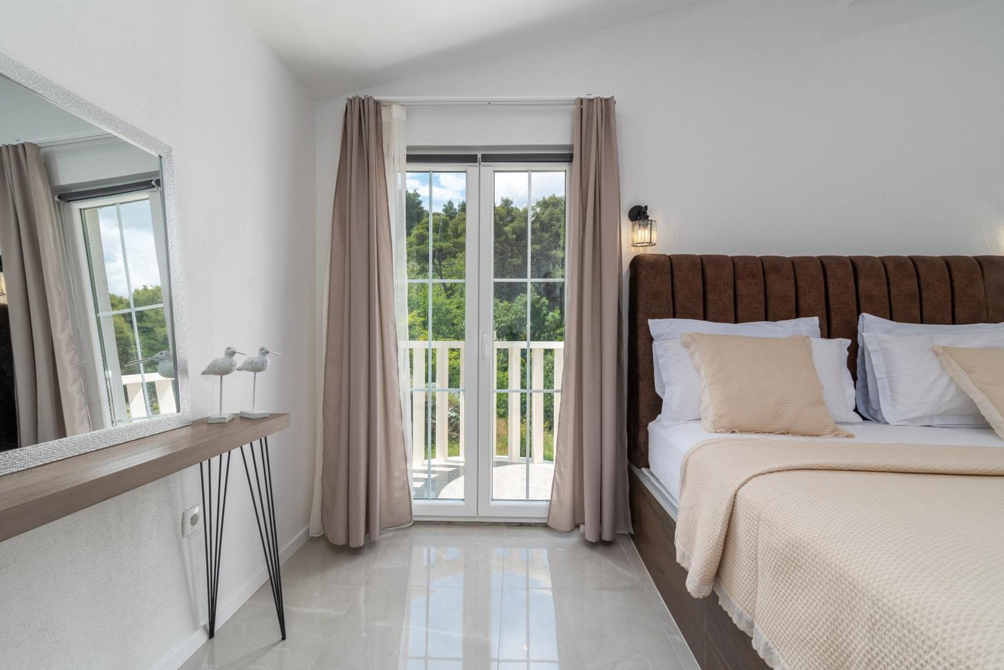 Apartment Katarina โตรกีร์ ภายนอก รูปภาพ