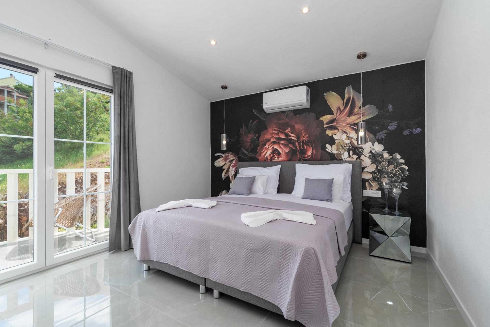 Apartment Katarina โตรกีร์ ภายนอก รูปภาพ