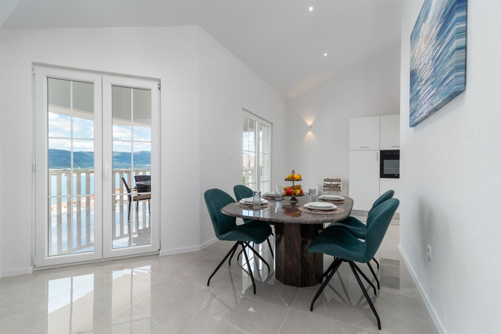 Apartment Katarina โตรกีร์ ภายนอก รูปภาพ