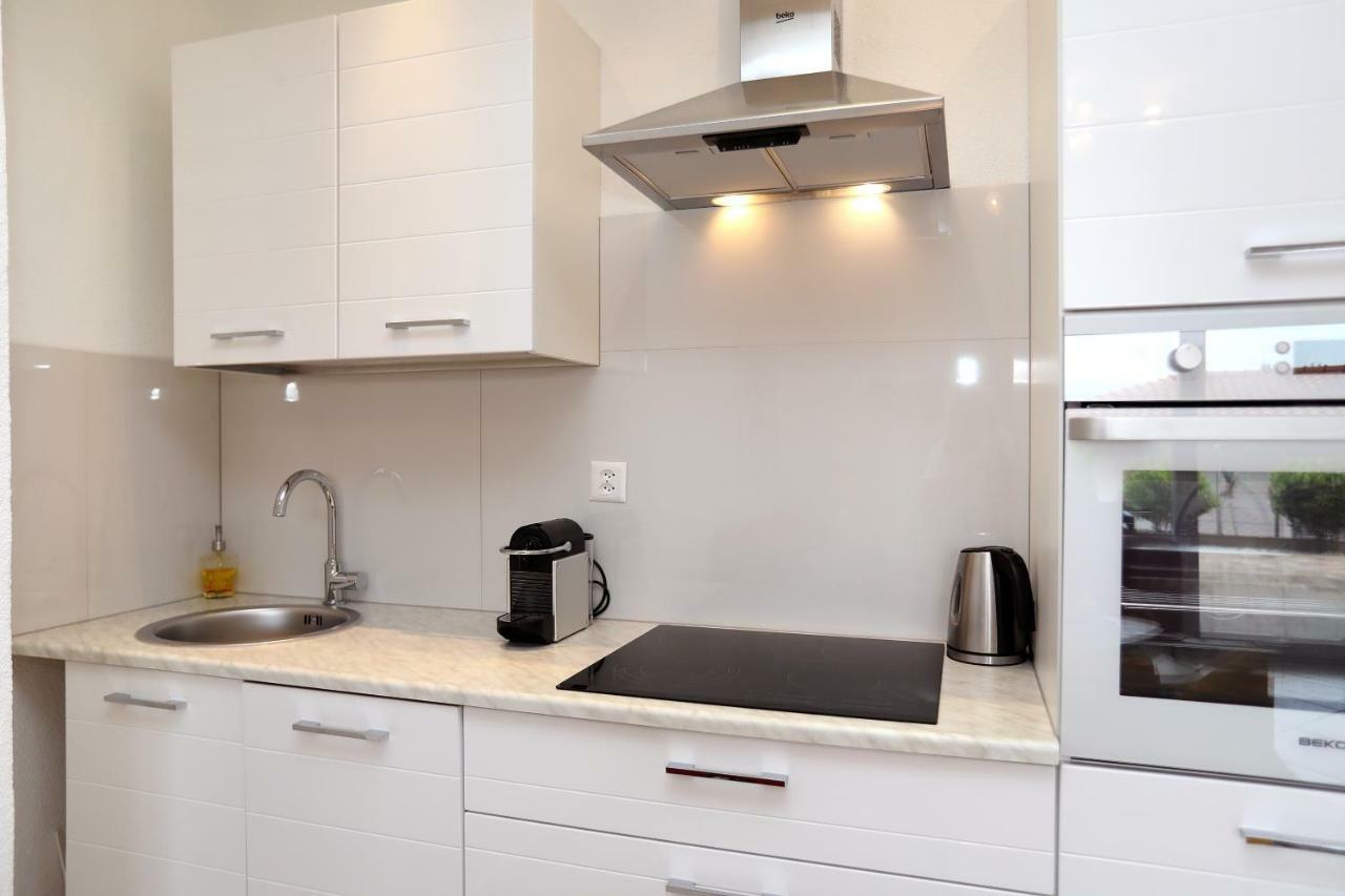 Apartment Katarina โตรกีร์ ภายนอก รูปภาพ