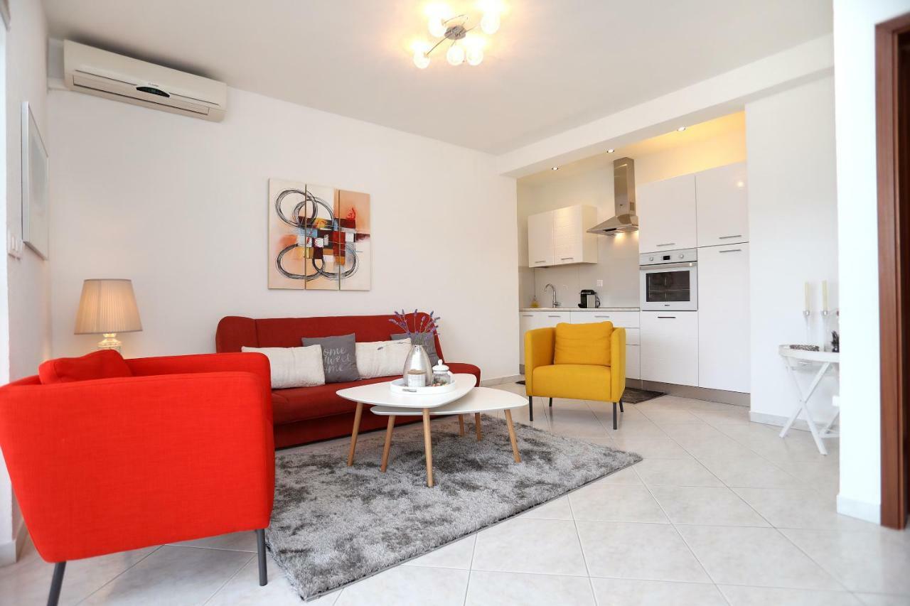 Apartment Katarina โตรกีร์ ภายนอก รูปภาพ