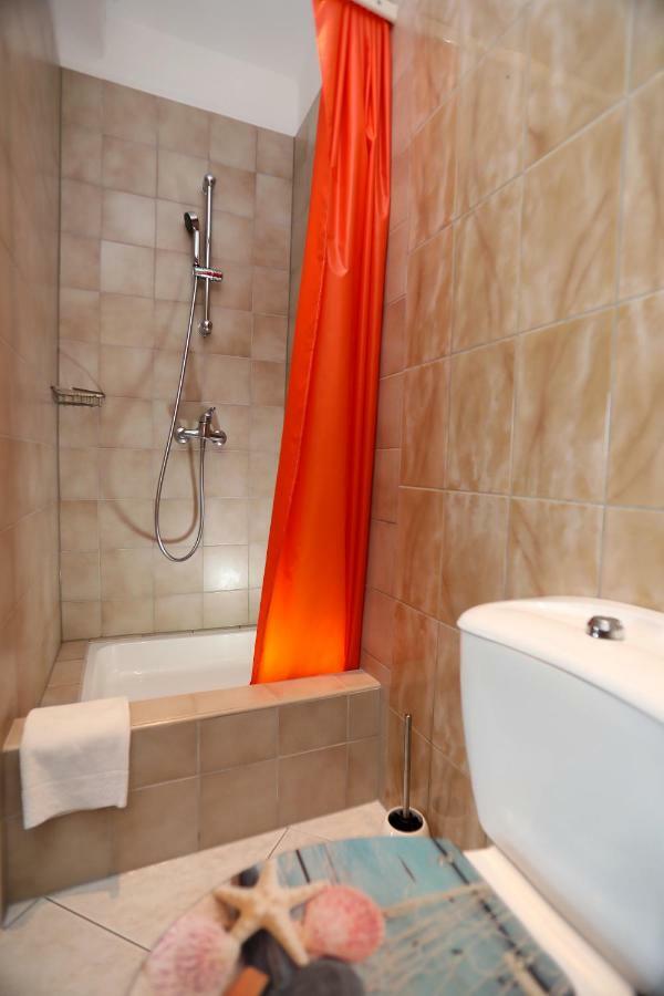 Apartment Katarina โตรกีร์ ภายนอก รูปภาพ